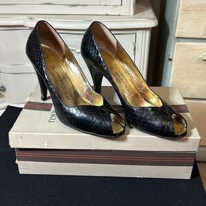 Bruno Magli Vintage 1980's Black Leather/Snakeskin Peep Toe Pumps Size 6 1/2 B